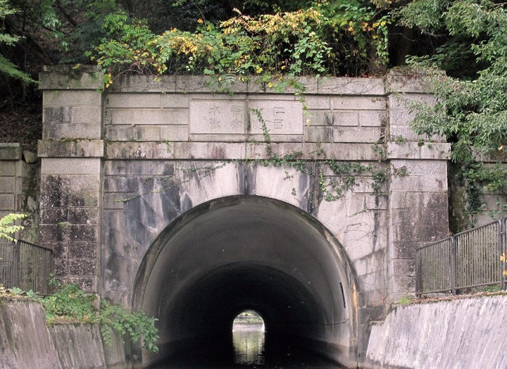 第二隧洞的入口