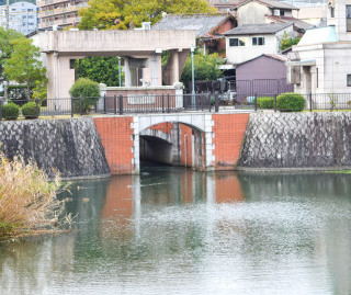 The Second Canal Intake and the Decorated Gate